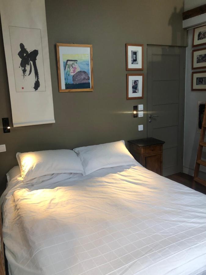 Charming On Floor In Marais -5p Appartement Parijs